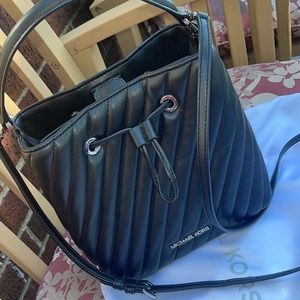 michael kors cross body purse